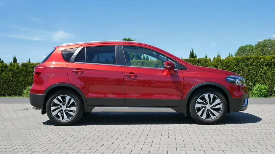 SUZUKI S-Cross -