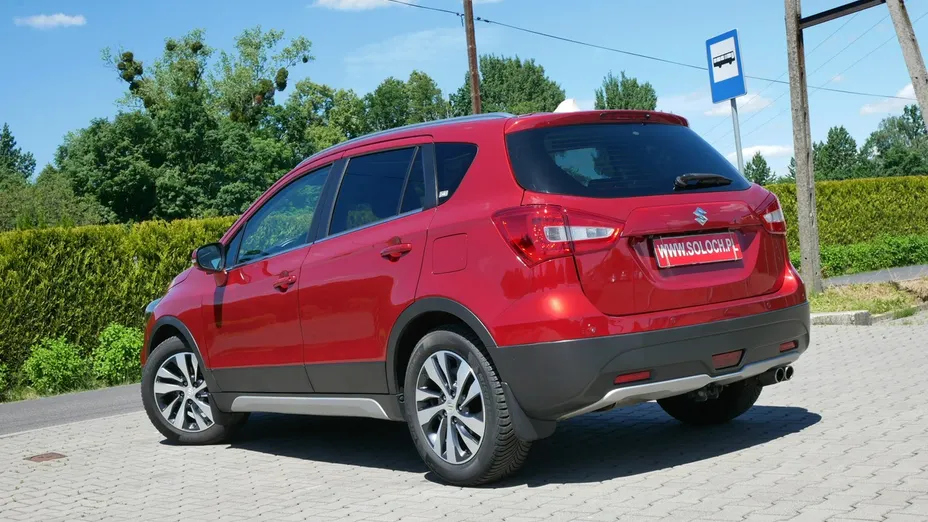 SUZUKI S-Cross -