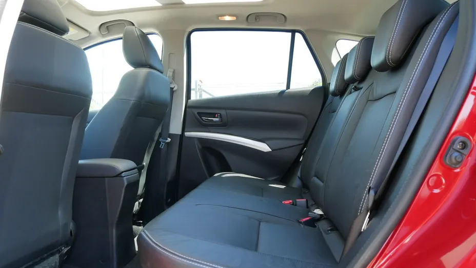 SUZUKI S-Cross -