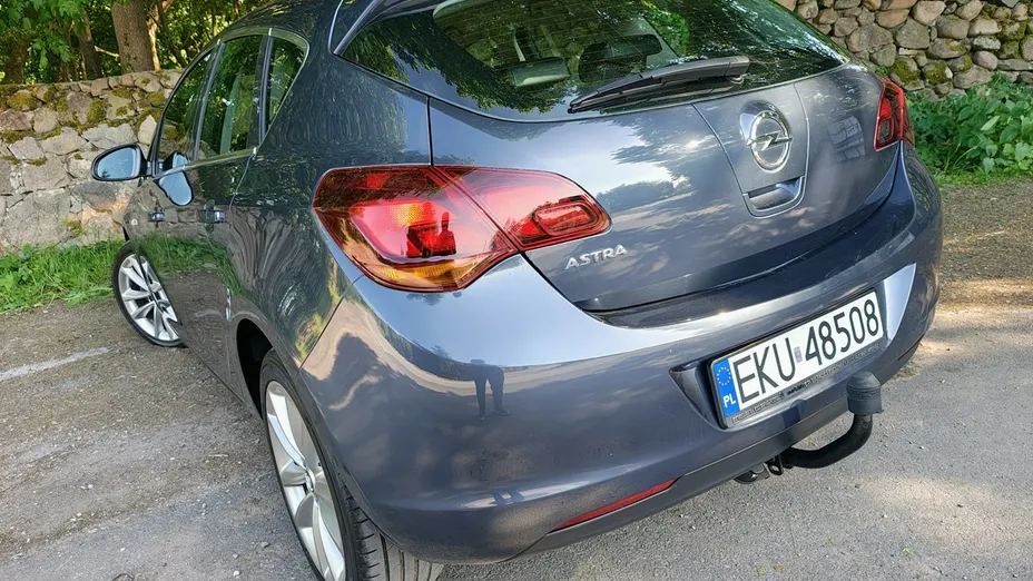 OPEL Astra -