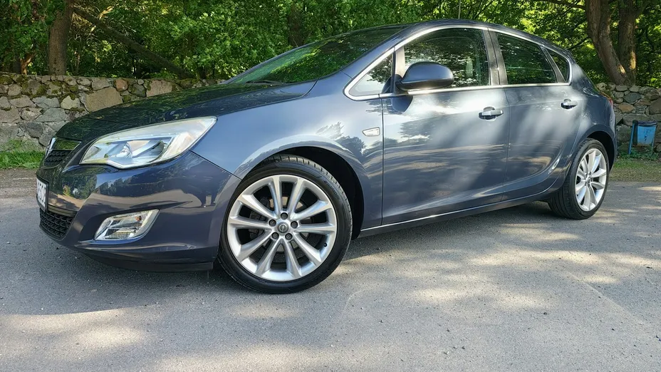 OPEL Astra -