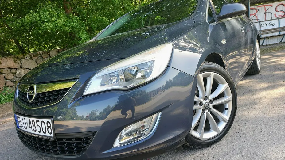 OPEL Astra -