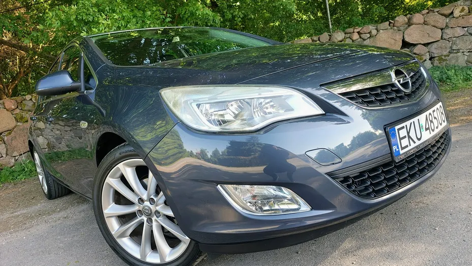 OPEL Astra -