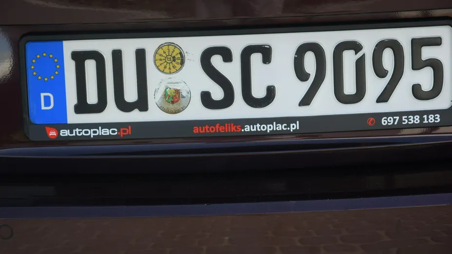 VOLKSWAGEN Passat -