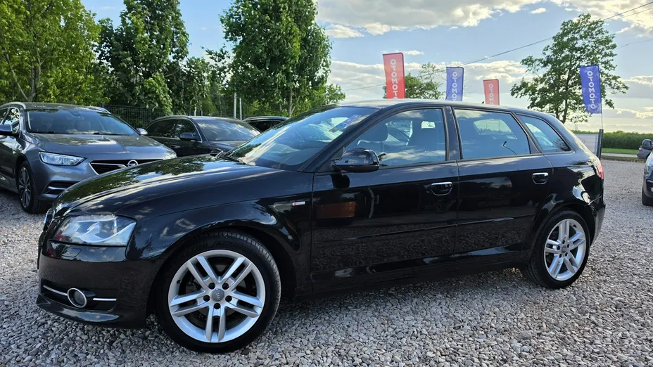 AUDI A3 -