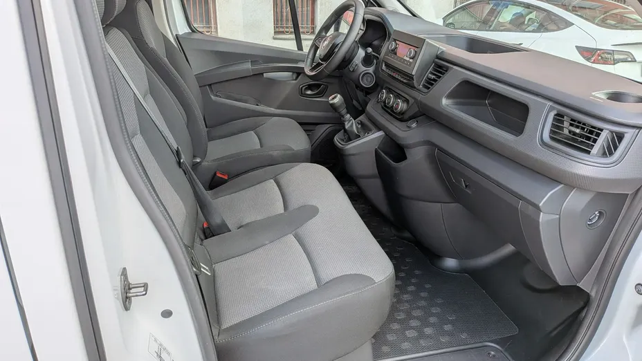 RENAULT Trafic -