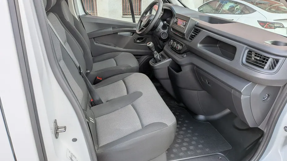 RENAULT Trafic -