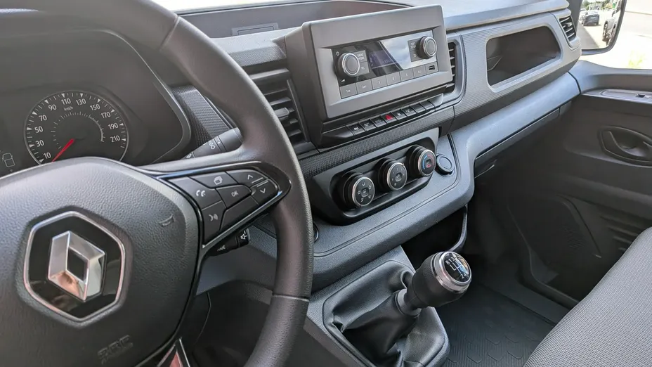 RENAULT Trafic -