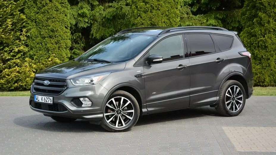 FORD Kuga -