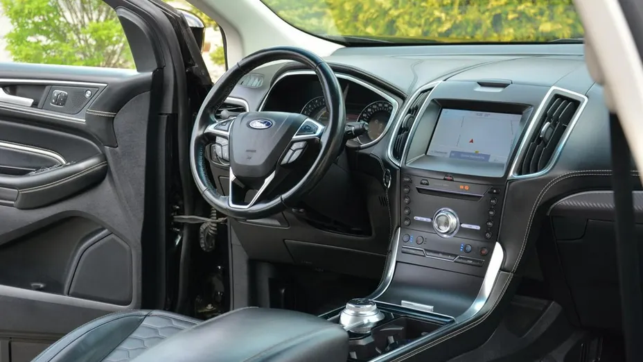 FORD Edge -
