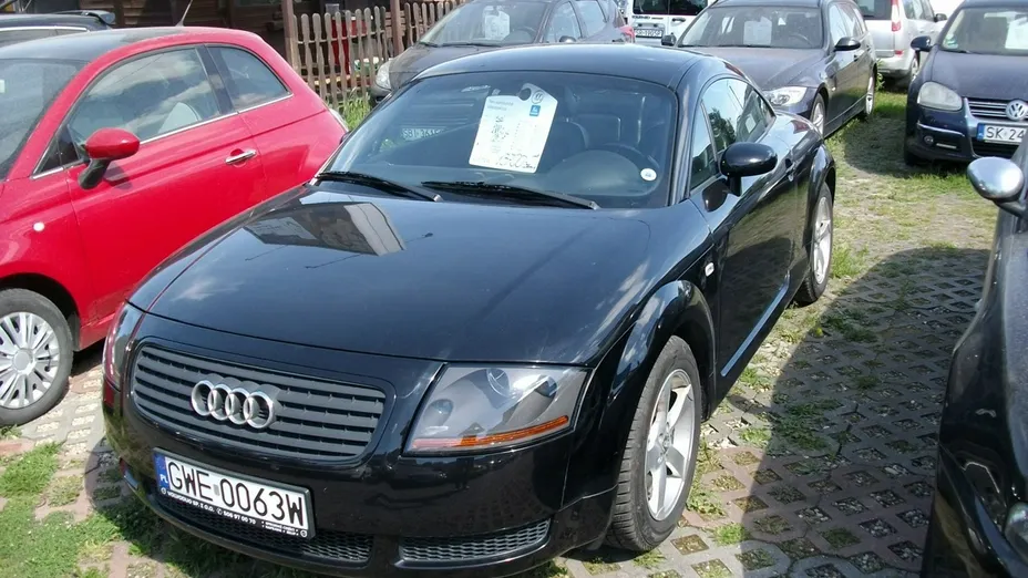 AUDI TT -