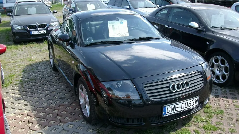 AUDI TT -
