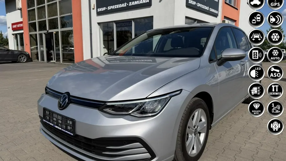 VOLKSWAGEN Golf -