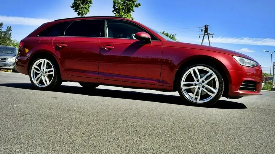 AUDI A4 Avant -
