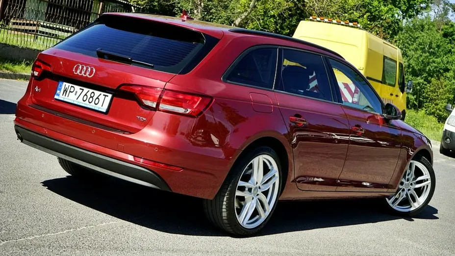 AUDI A4 Avant -