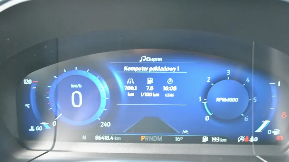 FORD Kuga -