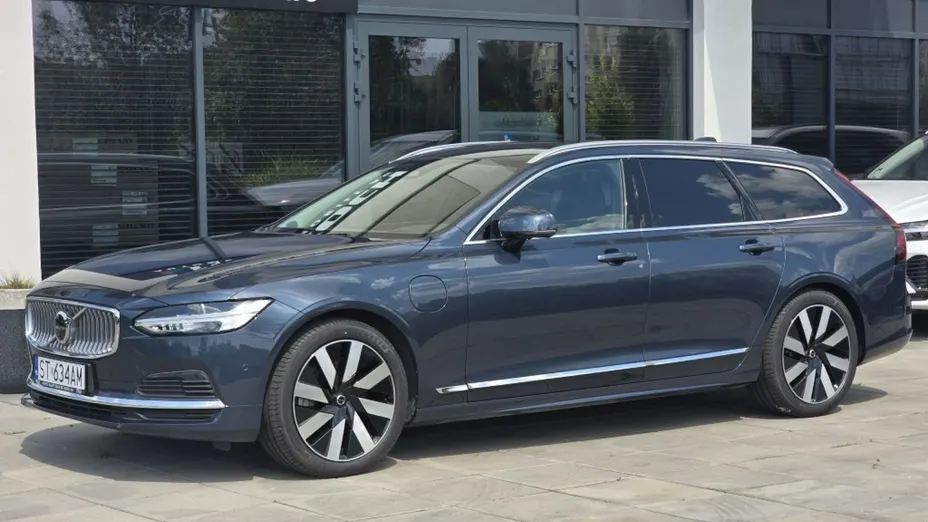 VOLVO V90 -