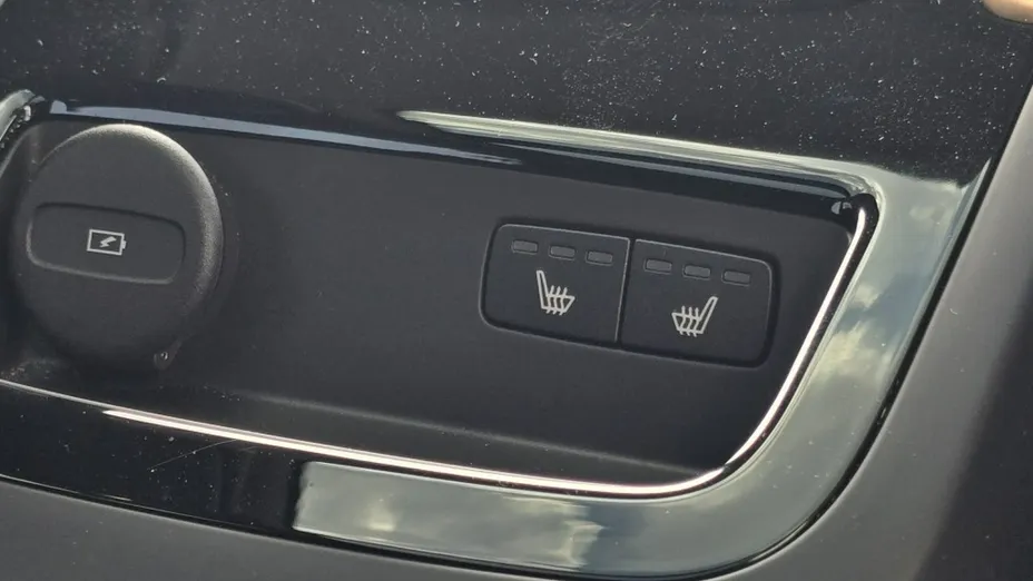VOLVO V90 -