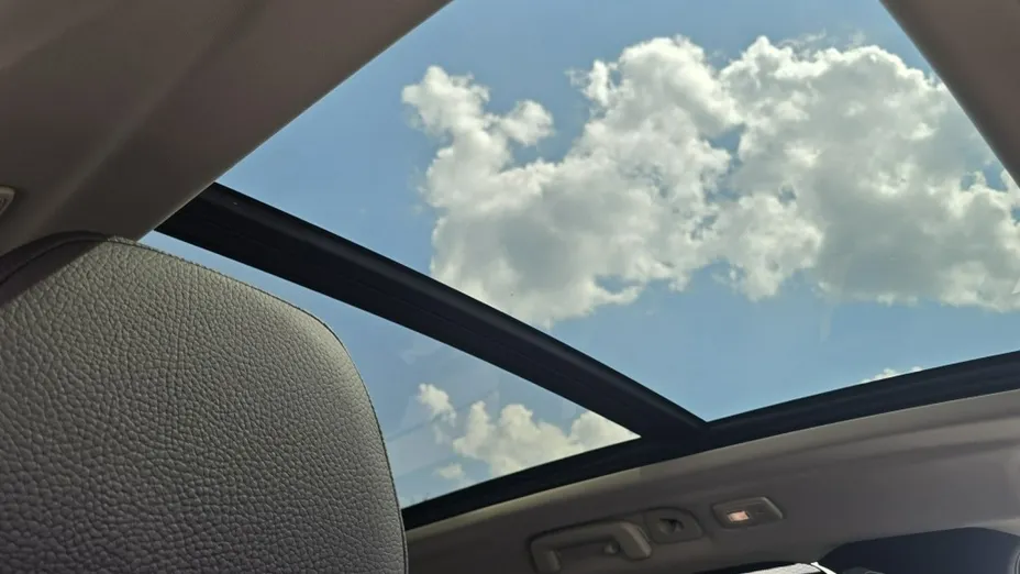 VOLVO V90 -