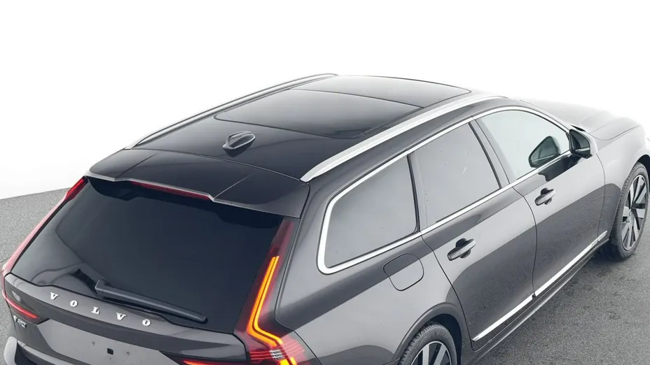 VOLVO V90 -