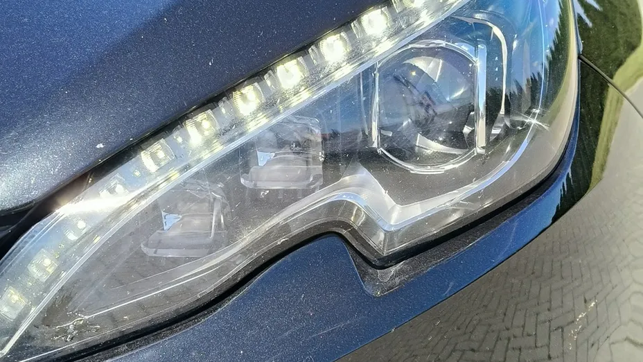 PEUGEOT 308 -