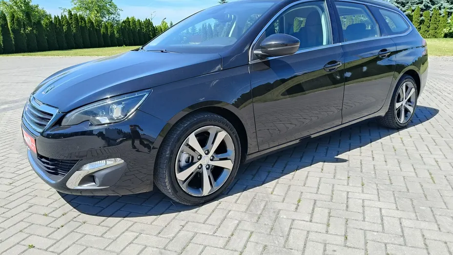 PEUGEOT 308 -