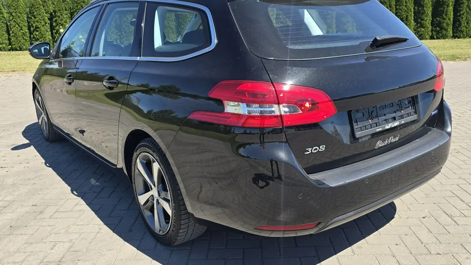 PEUGEOT 308 -