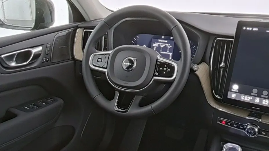 VOLVO XC60 -