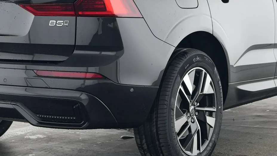 VOLVO XC60 -