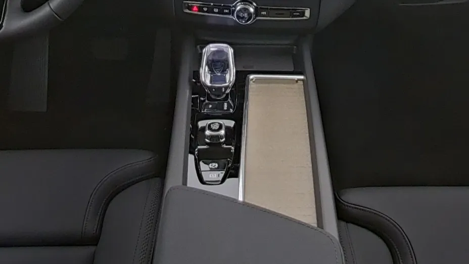 VOLVO XC60 -