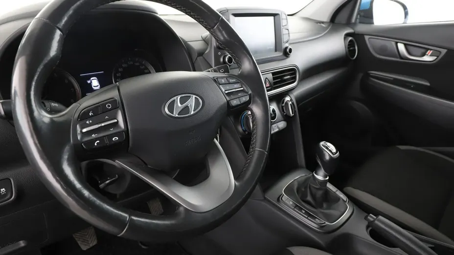 HYUNDAI Kona -