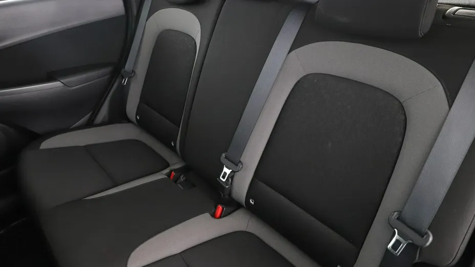HYUNDAI Kona -