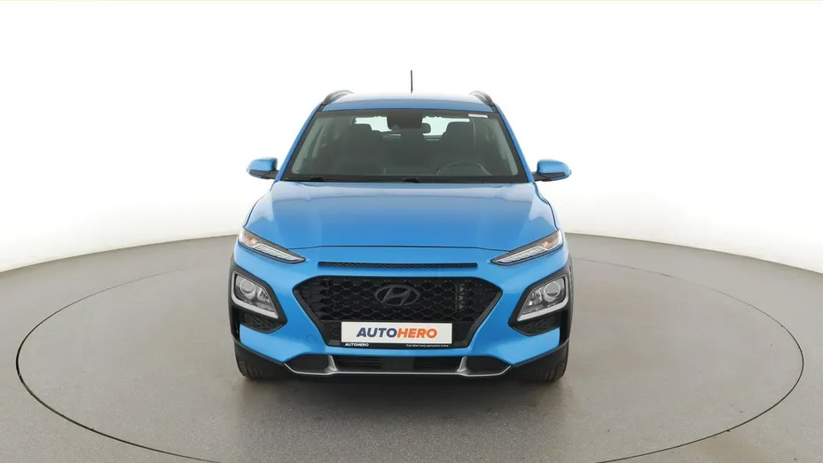 HYUNDAI Kona -