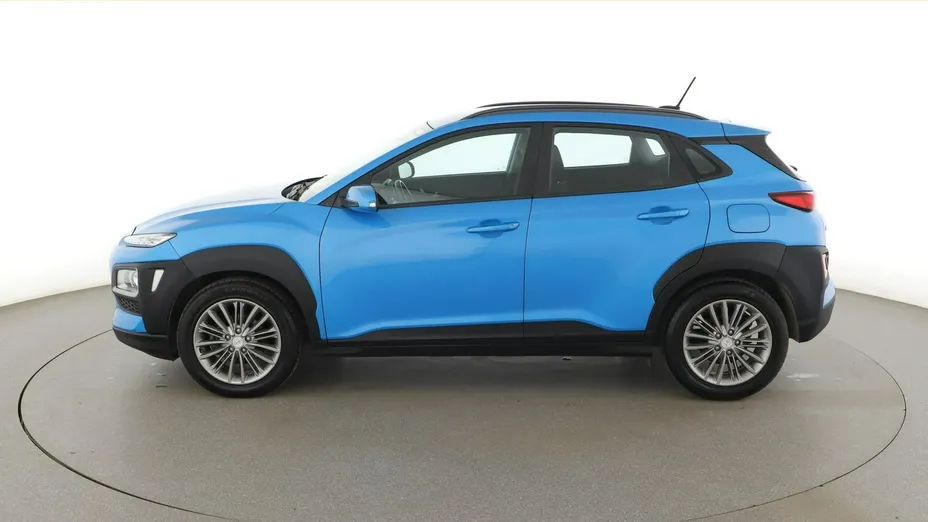 HYUNDAI Kona -