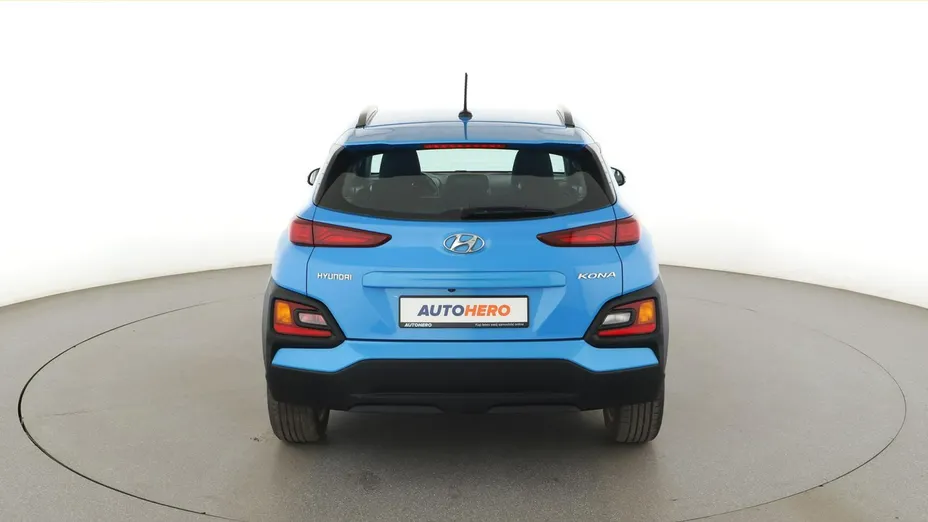 HYUNDAI Kona -