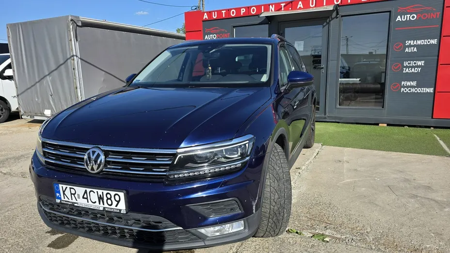 VOLKSWAGEN Tiguan -