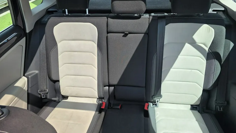 VOLKSWAGEN Tiguan -