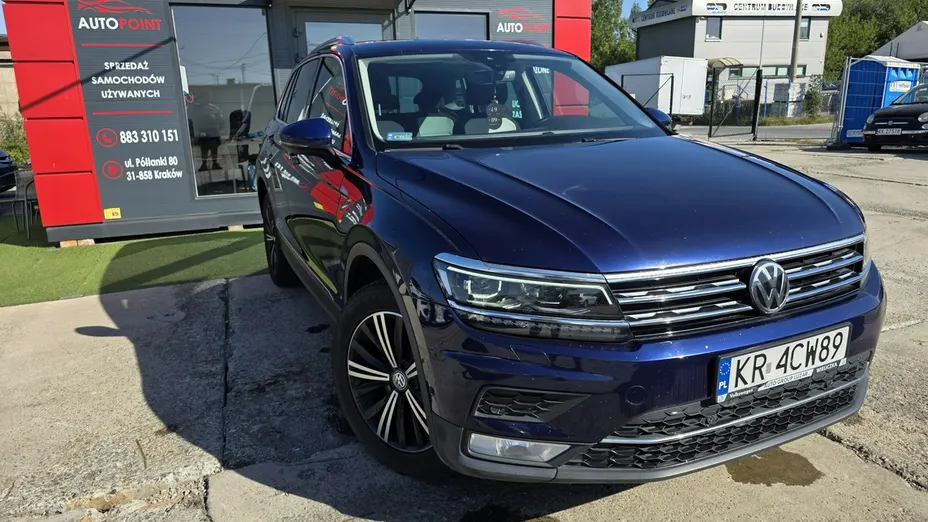 VOLKSWAGEN Tiguan -