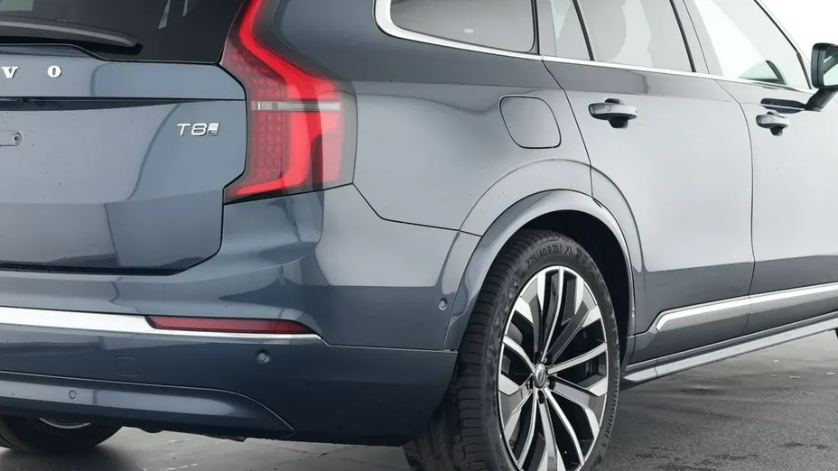 VOLVO XC90 -