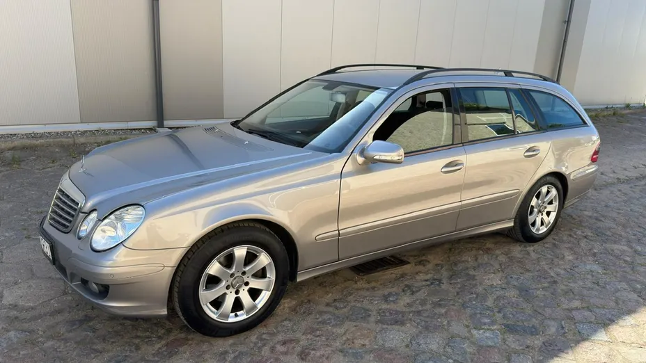 MERCEDES-BENZ E Klasa -