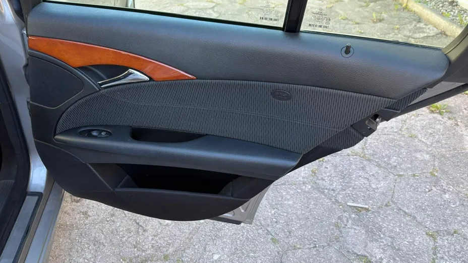 MERCEDES-BENZ E Klasa -