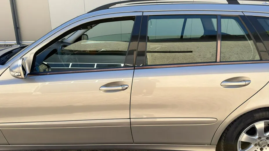 MERCEDES-BENZ E Klasa -