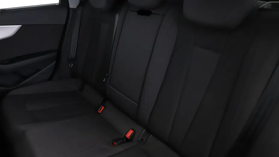 AUDI A4 -