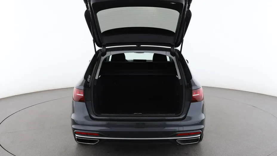 AUDI A4 -
