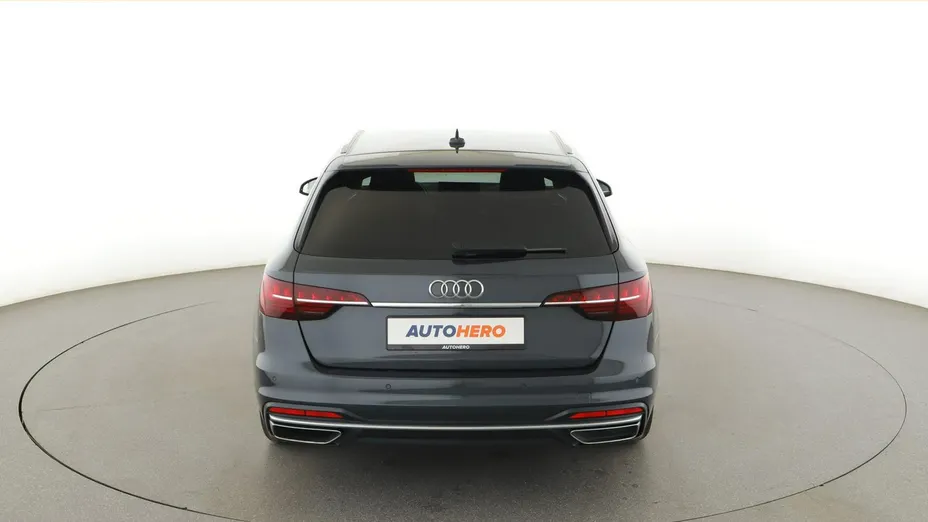 AUDI A4 -