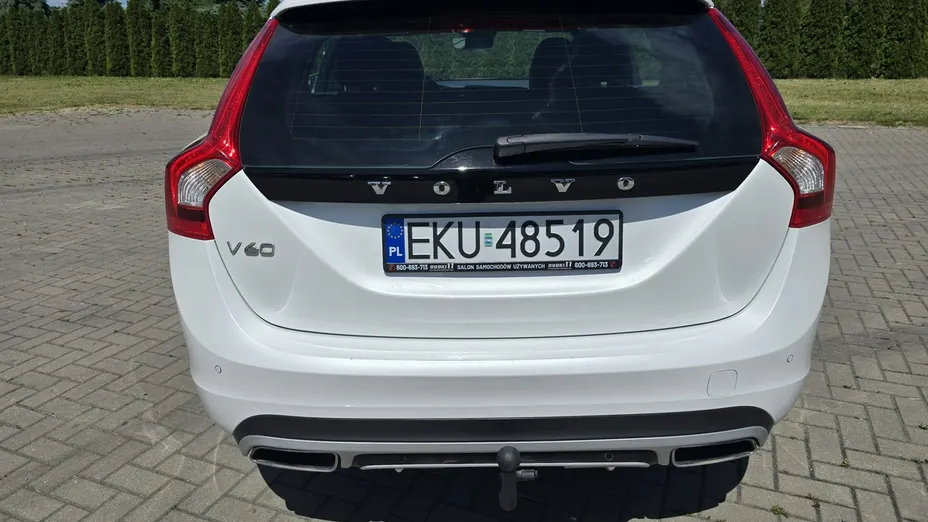 VOLVO V60 -