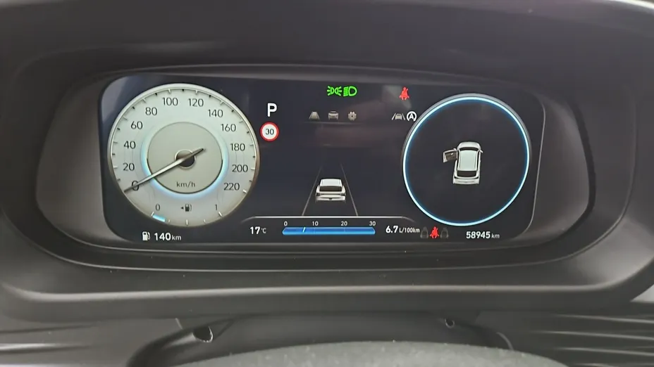 HYUNDAI i20 -