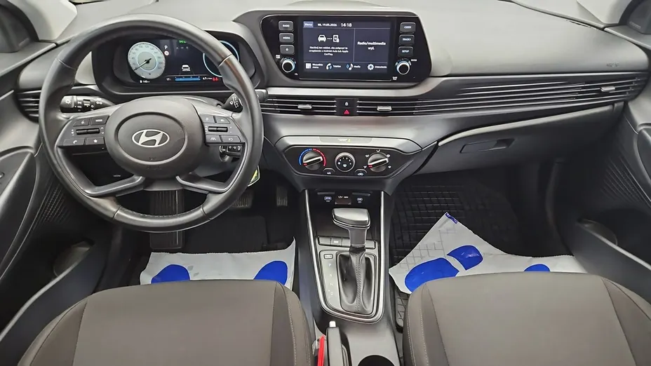 HYUNDAI i20 -