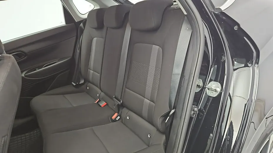 HYUNDAI i20 -