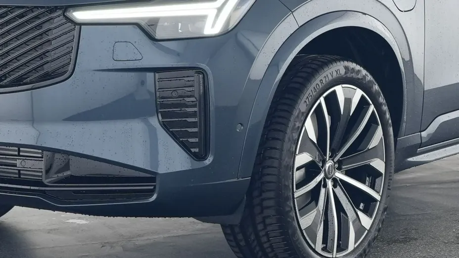 VOLVO XC90 -